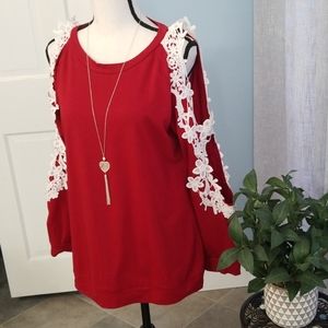 Gorgeous open sleeves,  lace trim
